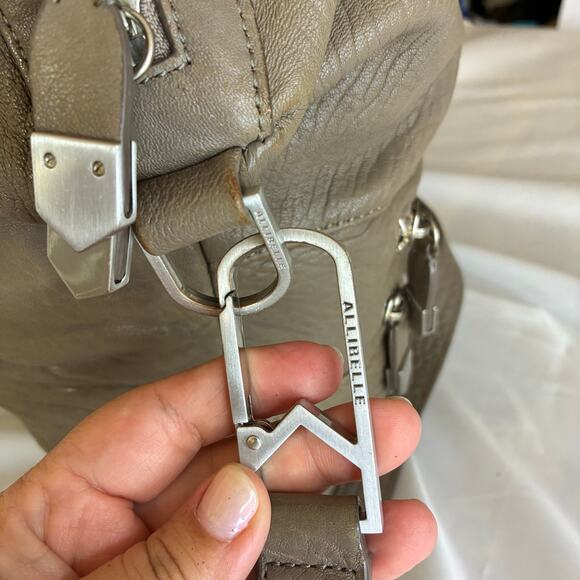 Allibelle Taupe Italian Leather Large Handbag Purse Crossbody Adjustable EUC - Picture 4 of 11